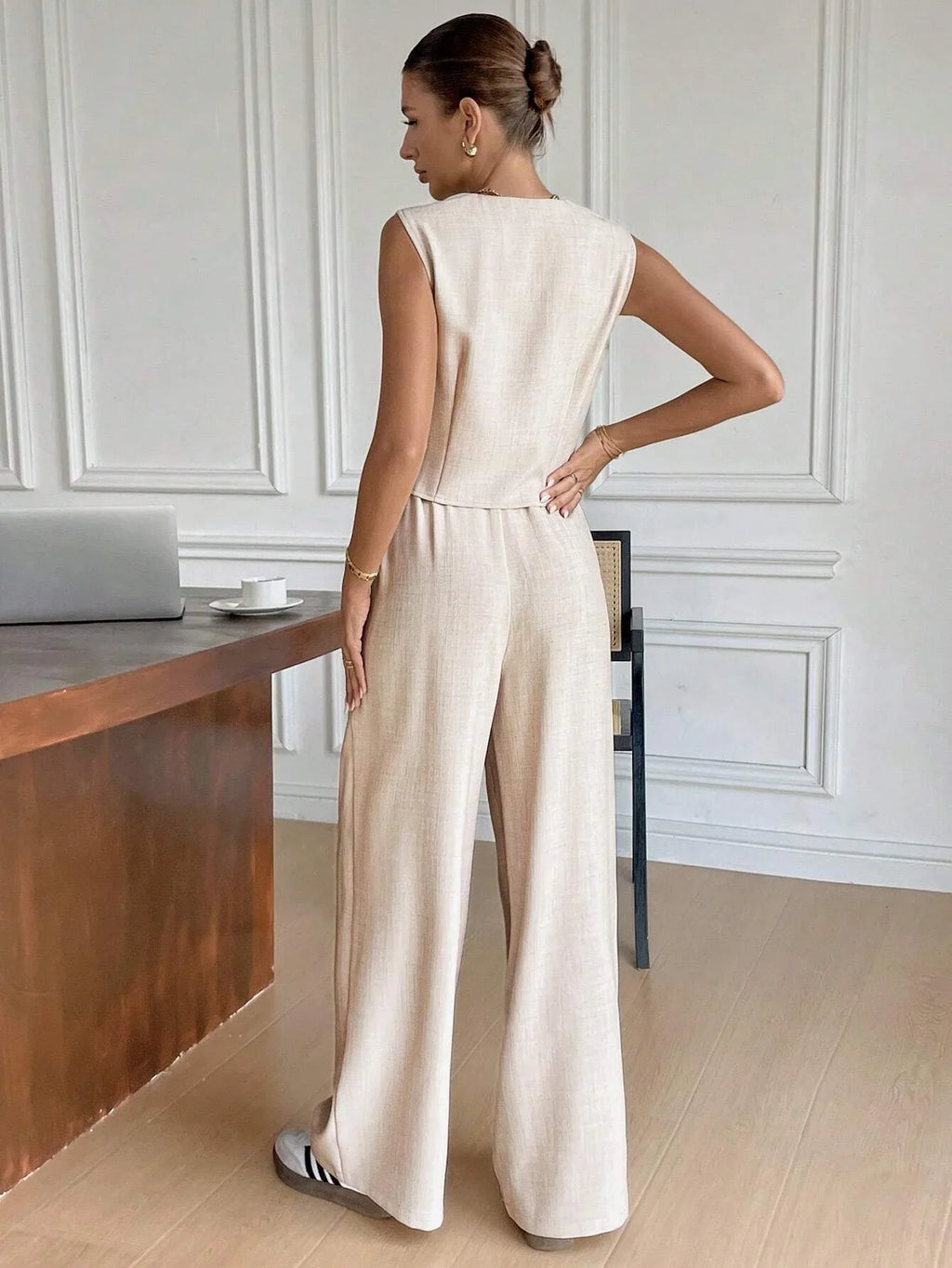 Women’s Sleeveless Button-Up Wide Leg Jumpsuit