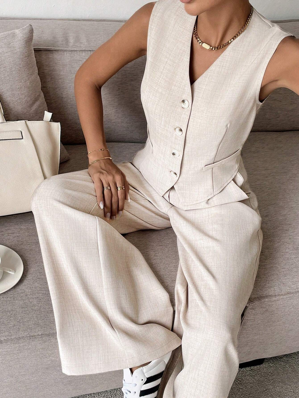 Women’s Sleeveless Button-Up Wide Leg Jumpsuit