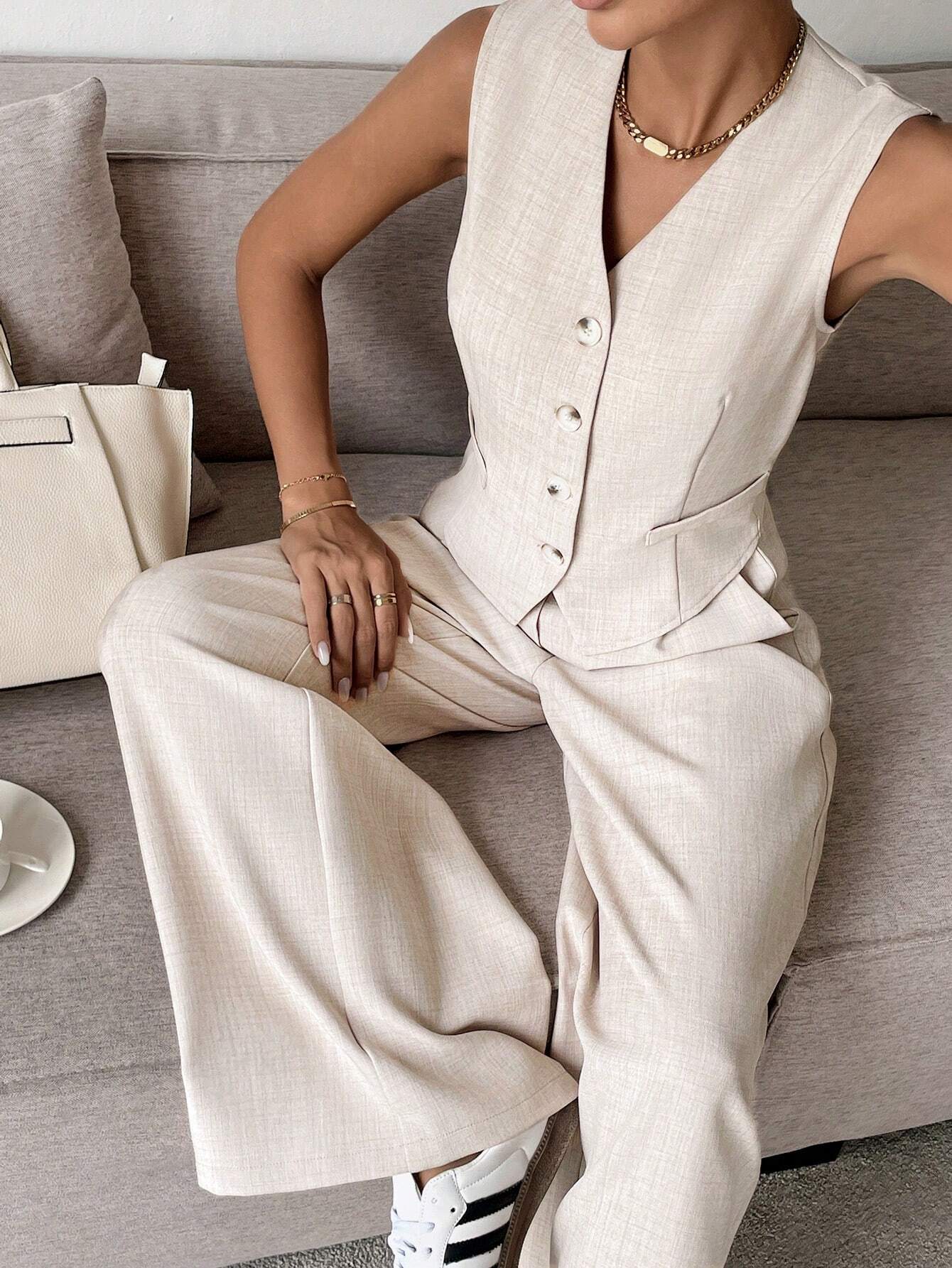 Women’s Sleeveless Button-Up Wide Leg Jumpsuit