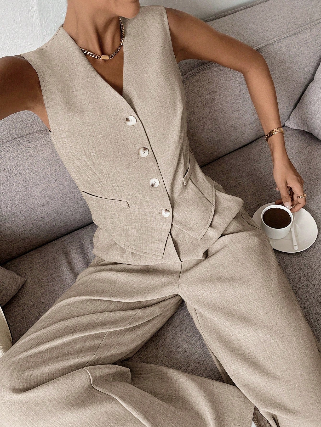 Women’s Sleeveless Button-Up Wide Leg Jumpsuit