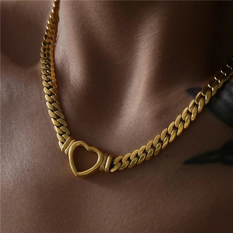 Women’s Chunky Gold Chain Necklace with Heart Pendant