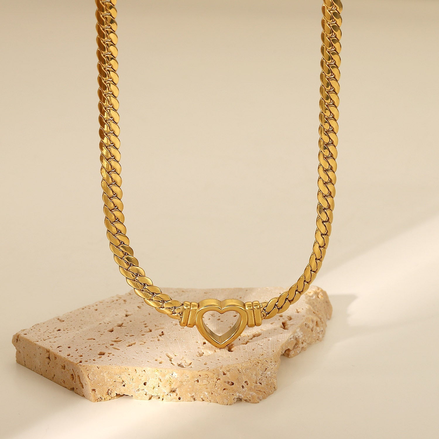 Women’s Chunky Gold Chain Necklace with Heart Pendant