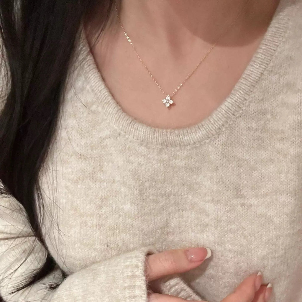 Women’s Dainty Solitaire Diamond Pendant Necklace