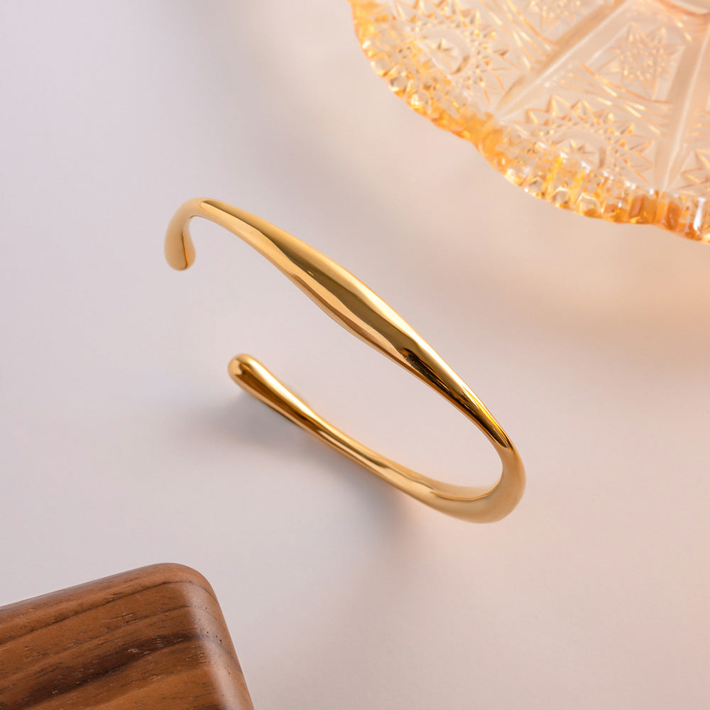 Women’s Minimalist Gold Open Cuff Bangle