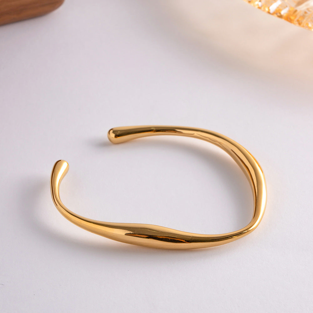 Women’s Minimalist Gold Open Cuff Bangle