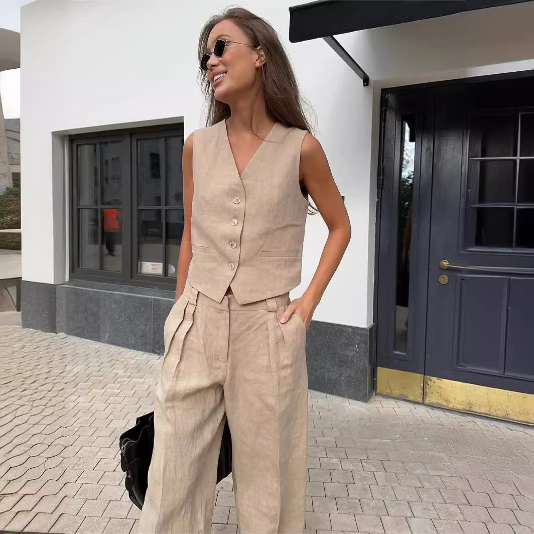 Women’s Sleeveless Button-Up Wide Leg Jumpsuit