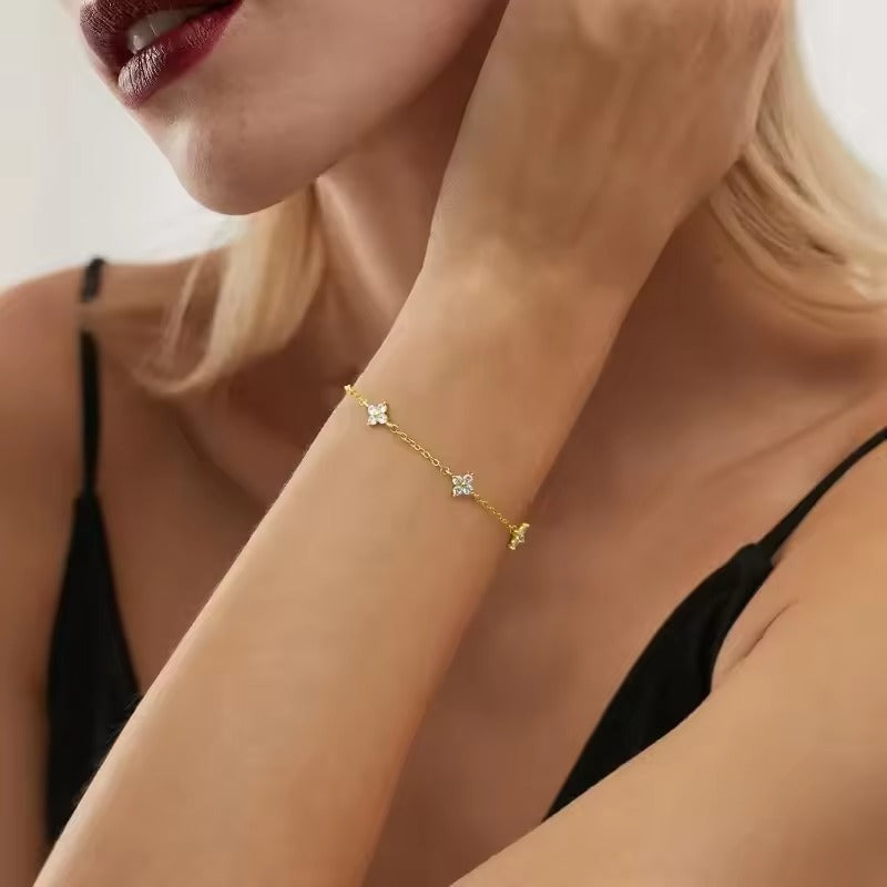 Women’s Dainty Gold Flower Crystal Bracelet