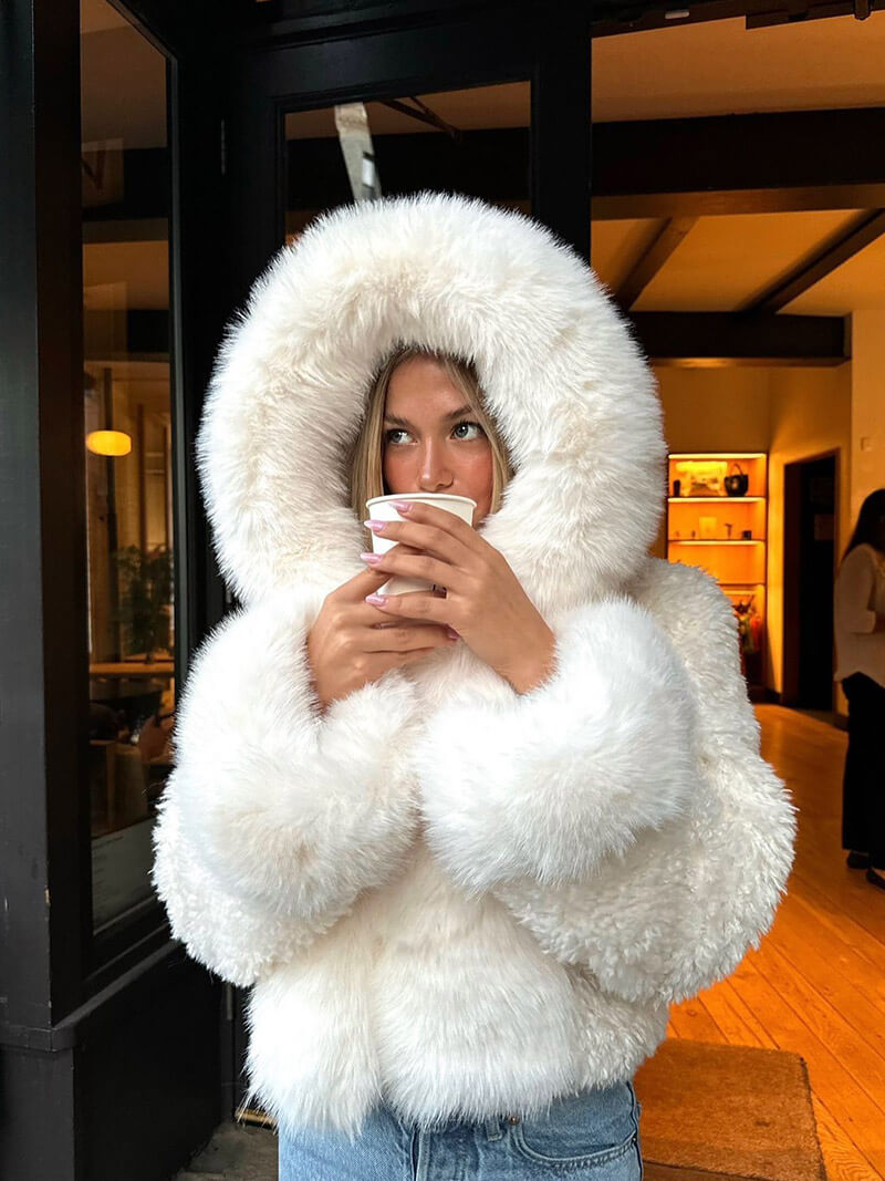 Women’s Luxury Faux Fur Hooded Winter Coat