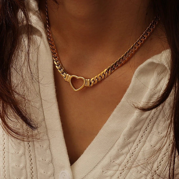 Women’s Chunky Gold Chain Necklace with Heart Pendant